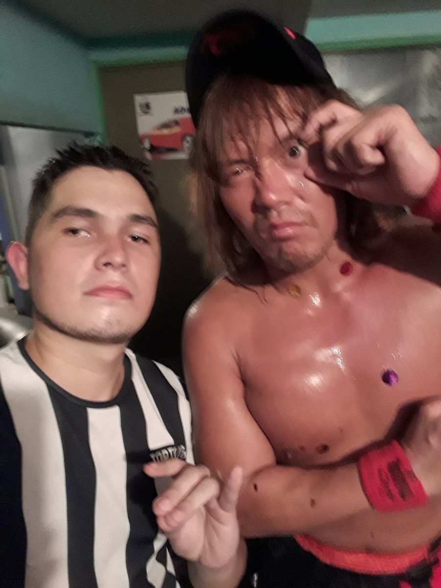 TortugaCWE's tweet photo. Tranquilo! 

#LosIngobernablesDeJapon
#SoloDos
#CWE https://t.co/3NNL9cqWYw