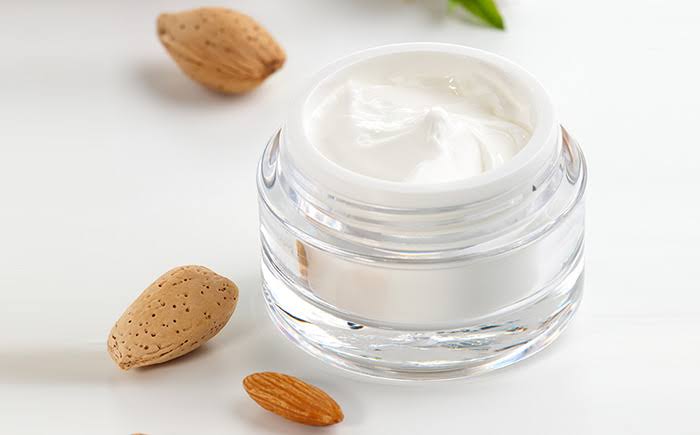 amasecret1's tweet photo. Beauty is confidence applied directly to your face😉
If there's ever been a brand that takes it's skincare product seriously; it's Amasecret 😁
Amasecret face cream available. Order now!
#amasecret #facecream #skincare #smoothface #smoothskin #nodarkspots #sunburnfree #lightskin https://t.co/HzEPCdTqOh