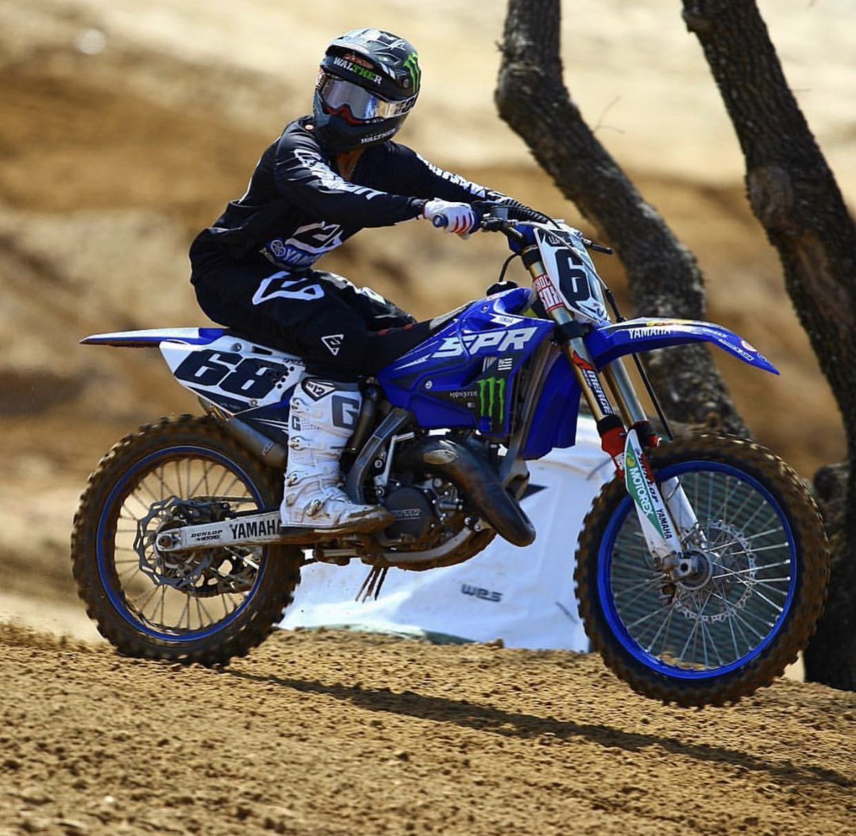 When you hear someone talking trash on 2 strokes... 🤨 <a href="/B_Dog68/">b_dog68</a> 

#AnswerRacing #2Stroke #Tuesday #YourAnswer