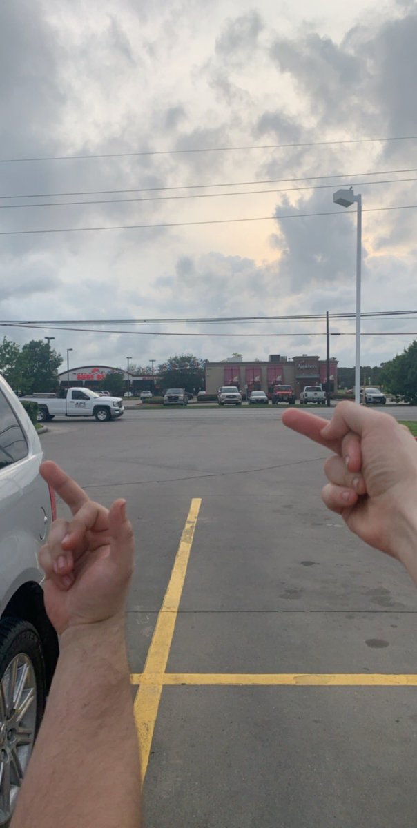 RepublicOfChan's tweet photo. Fuck #applebees. It’s all about that #Chilis 3 for 10. #podcast #endgame #prc Episode 9 coming this Saturday stay tuned https://t.co/5me1VScWP2