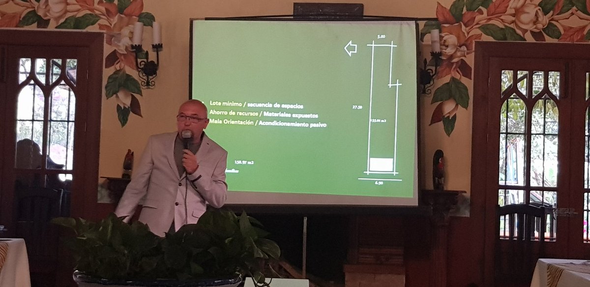 BedranRuiz's tweet photo. Empezamos!! Entre líneas y café @SoyCACHAC El Colegio de Arquitectos Chiapanecos A.C. coordinando esfuerzos con la Sección de Comitán! Teniendo como invitado al Arq. Luis Armando Estrada Aguilar del Despacho "Taller Estilo Arquitectura" de la Cd de Mérida, Yucatán! https://t.co/I88ZFu7J0W