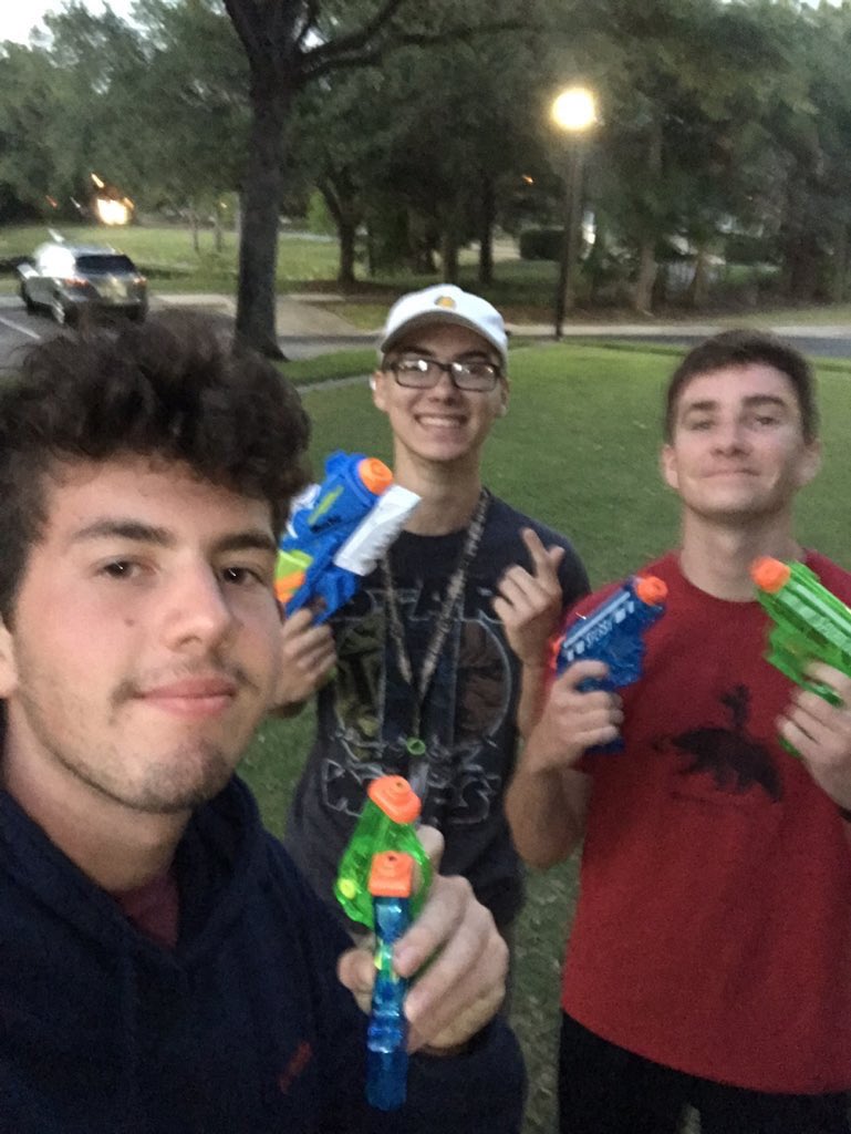 NHSWaterWars19's tweet photo. David  carver and James Allinder got celebrity David out and split the kill https://t.co/KKhqlIQBfO