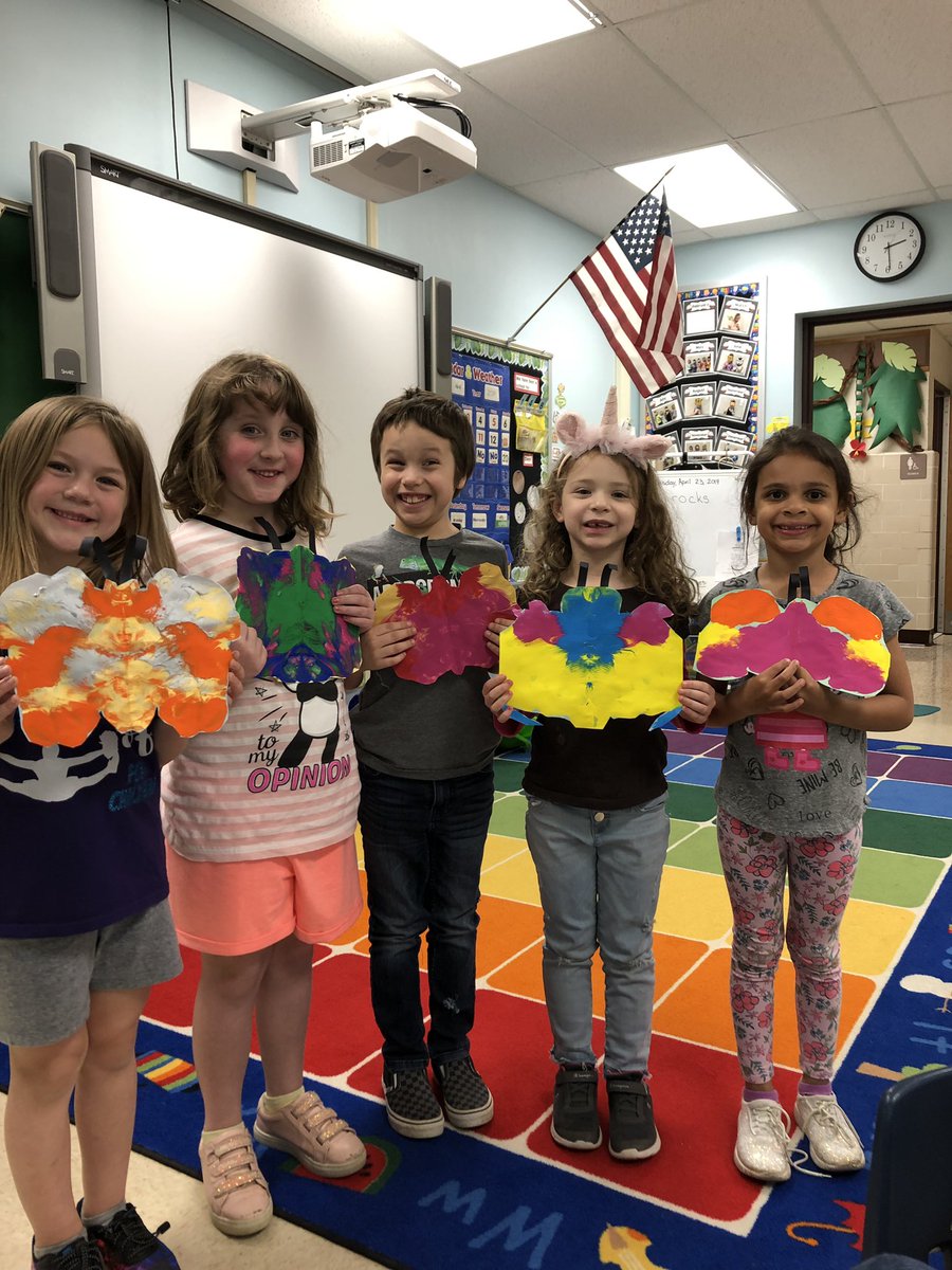 MrsDoria's tweet photo. Symmetry butterflies! https://t.co/tDgmBr3cSH