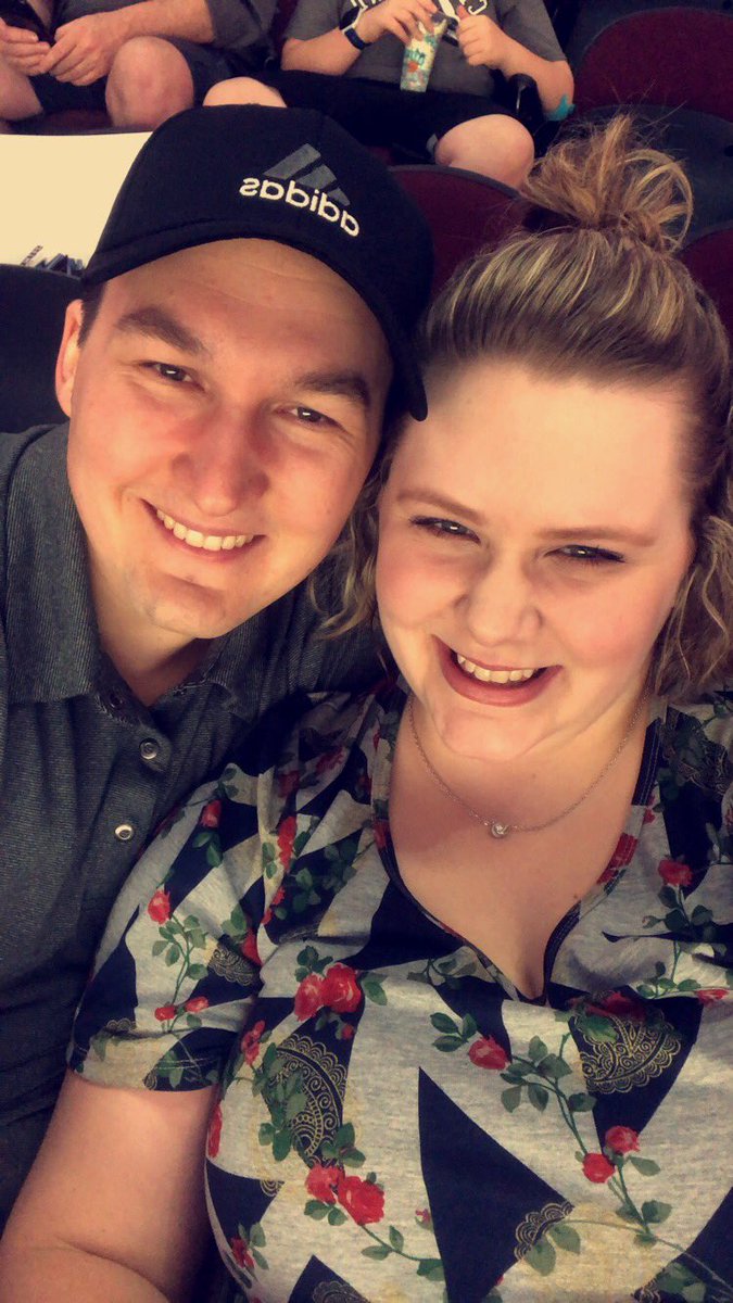 cheababy7's tweet photo. @TweetQTV Celebrating my birthday at the playoffs!! @monstershockey https://t.co/loAgXBJaJ9