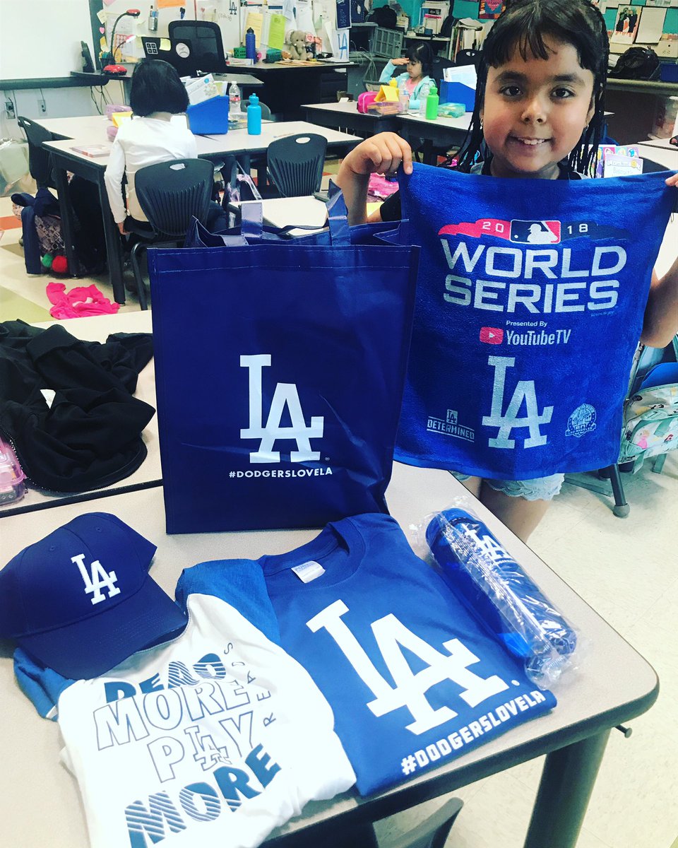 Ms. Elrod’s class participates in the LA Dodgers Reading Champions Program. One of our students, Camila Alvarez, was 1 of 5 students chosen that met their goal of 450 minutes or more for the month of March! #LAReads @Dodgers @DodgersFoundation @DodgersFdn @OxnardSD @Drmorales5600