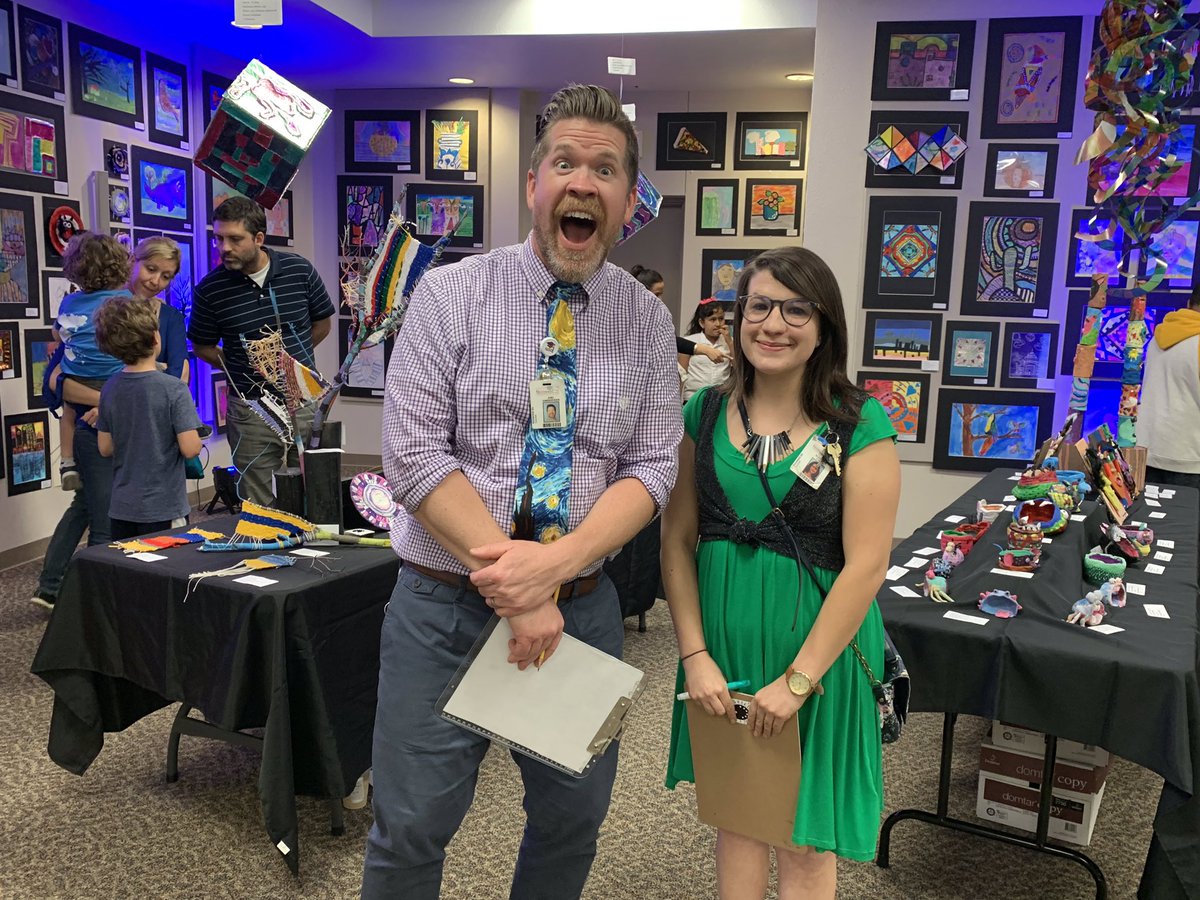 RES_specials's tweet photo. It’s District Art Show Night!!! @RoanokeRangers #RESitspersonal @byturri https://t.co/y1vHeTxl2k