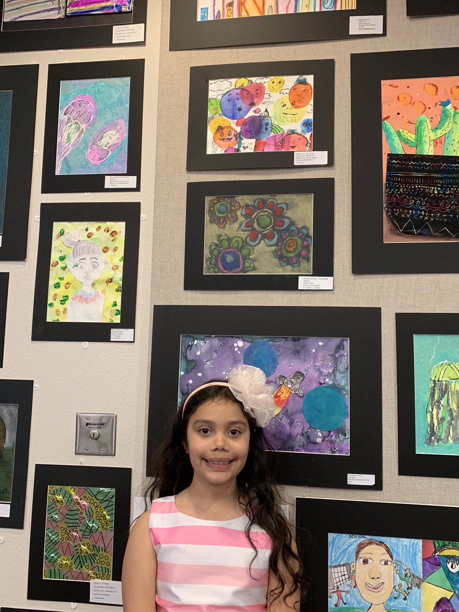 RES_specials's tweet photo. It’s District Art Show Night!!! @RoanokeRangers #RESitspersonal @byturri https://t.co/Ep7L0XXjO2