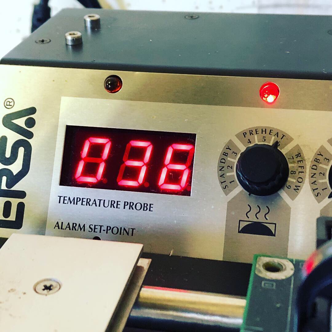 Slot1Gamer's tweet photo. Messing around with the #ERSA IR rework station 😍
-
#soldering #microscope #microsoldering #xbox #xboxrepair  @hakkousa @SeamusBlackley @MarcoReps https://t.co/0WRzTlvraJ