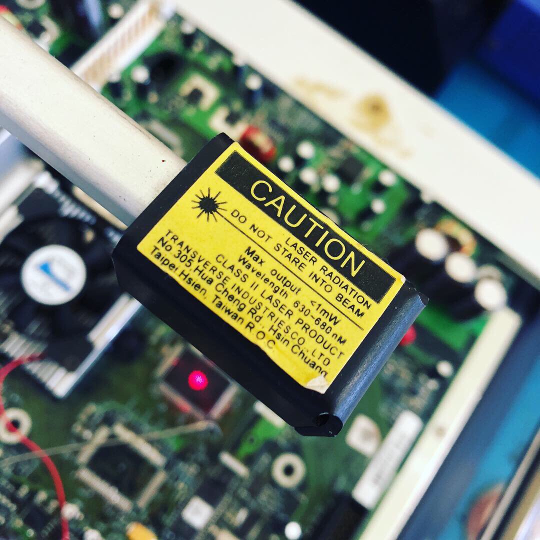 Slot1Gamer's tweet photo. Messing around with the #ERSA IR rework station 😍
-
#soldering #microscope #microsoldering #xbox #xboxrepair  @hakkousa @SeamusBlackley @MarcoReps https://t.co/0WRzTlvraJ