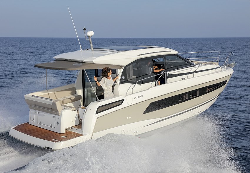 ClubMarineAU's tweet photo. Jenneau's new NC33 is an entertainer's delight. Read the Big Boat Review in the current issue of Club Marine Magazine. Subscribe via our website:

Australia https://t.co/3jkFh5cpQt  
New Zealand https://t.co/n9Mx1RhovP https://t.co/Yea1vgPahU