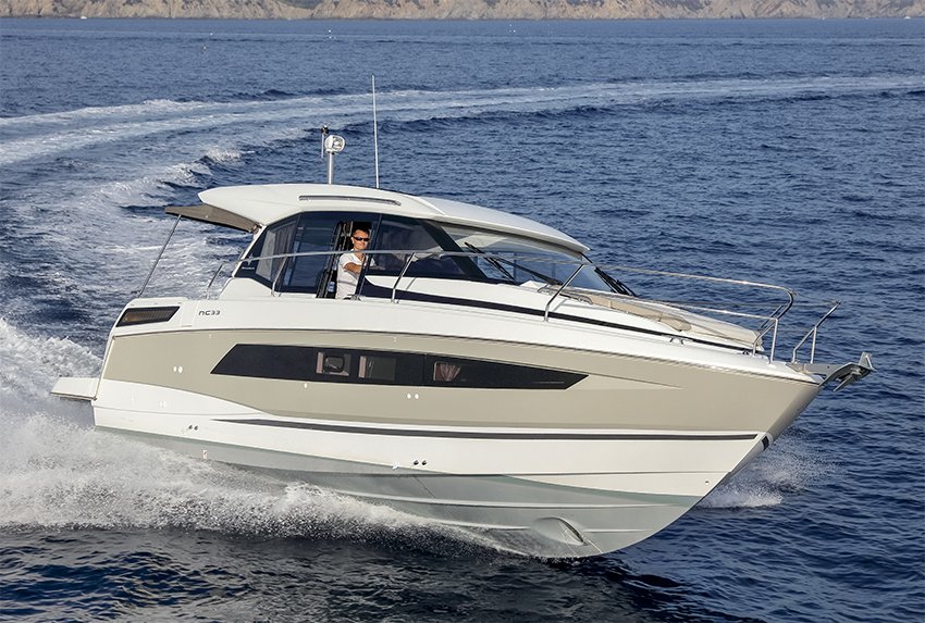 ClubMarineAU's tweet photo. Jenneau's new NC33 is an entertainer's delight. Read the Big Boat Review in the current issue of Club Marine Magazine. Subscribe via our website:

Australia https://t.co/3jkFh5cpQt  
New Zealand https://t.co/n9Mx1RhovP https://t.co/Yea1vgPahU