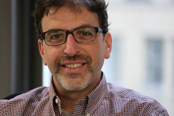 #BibChat  Lee from <a href="/WINDetergent/">WIN Detergent</a>  here!