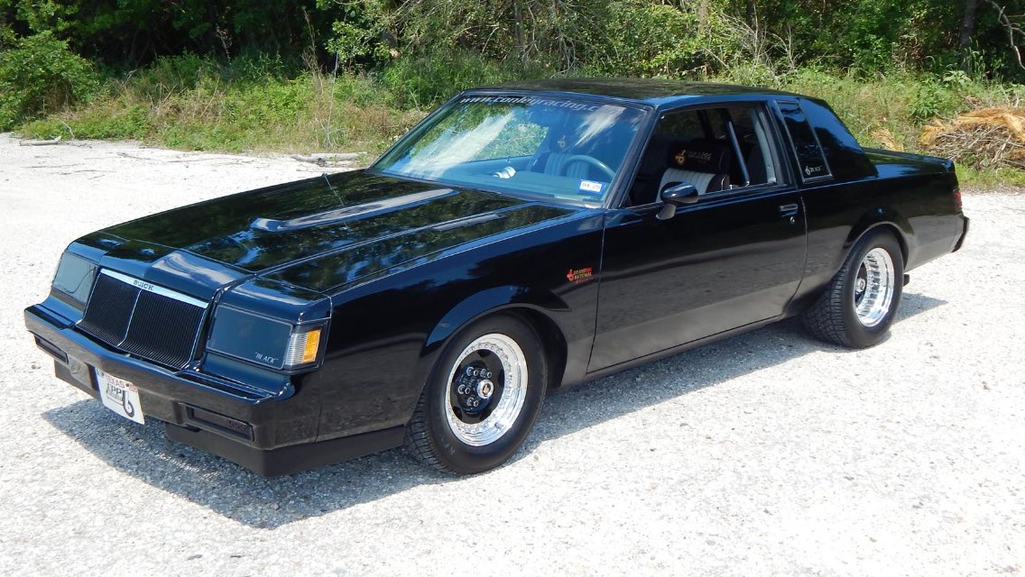 Old_Skool_Chris's tweet photo. Got #Black washed up last weekend. Got a pretty clean pic of her. #FiveFooter #BuickGrandNational #GrandNational #TurboV6 #TurboBuick #Gbody #GbodyNation #HoustonStrong #CPP #ConleyRacing #gbodyshuffle #1986Buick #Regal #HtownPride #Texas #CornFed #E85 #PTEboosted https://t.co/gSyyBRGQ9N