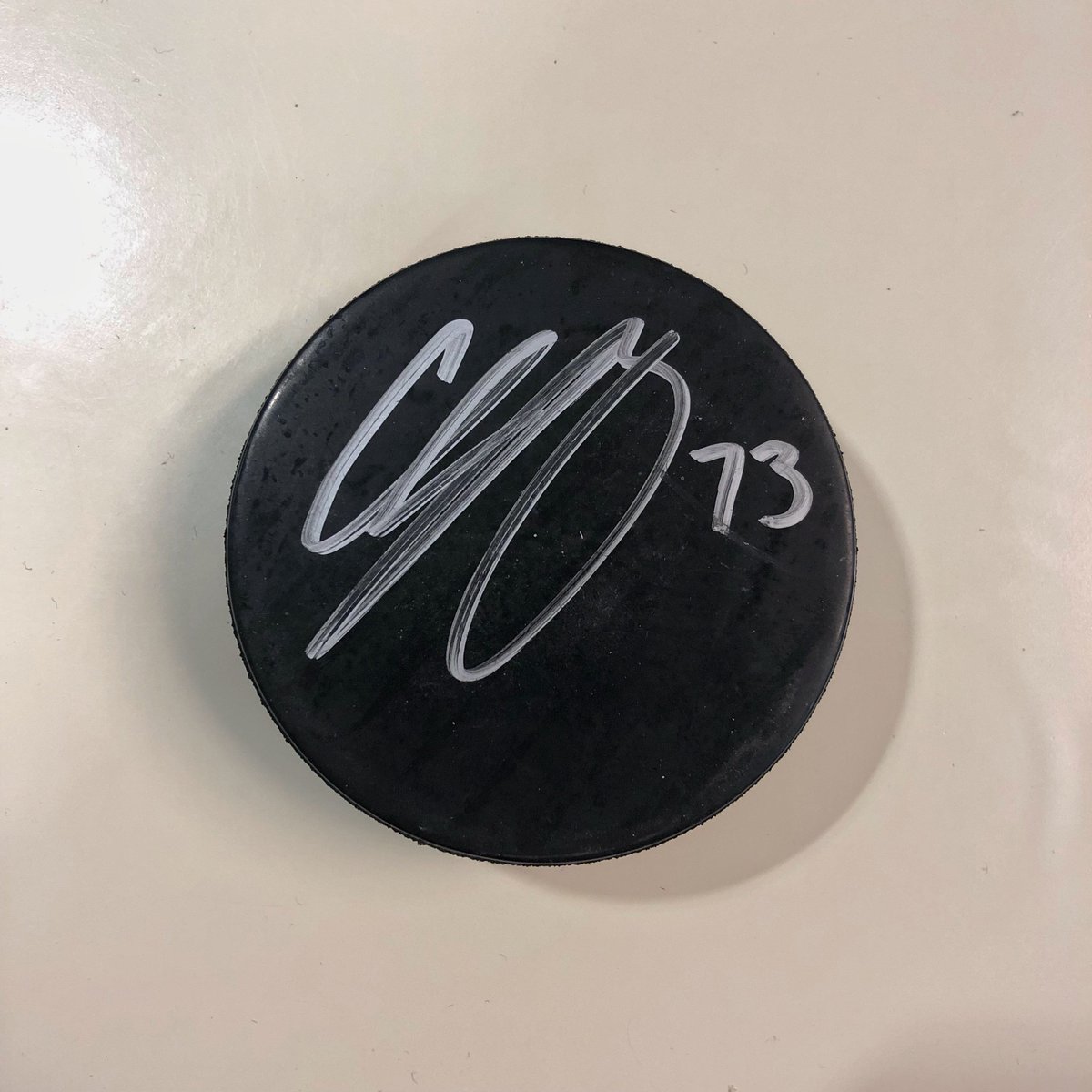 NHLMedia's tweet image. The @NHLBruins take #Game7! RETWEET for your chance at this @CMcAvoy44 signed puck and tune in to #NHLTonight for complete coverage! #StanleyCup

Rules: atnhl.com/2jfZkV2