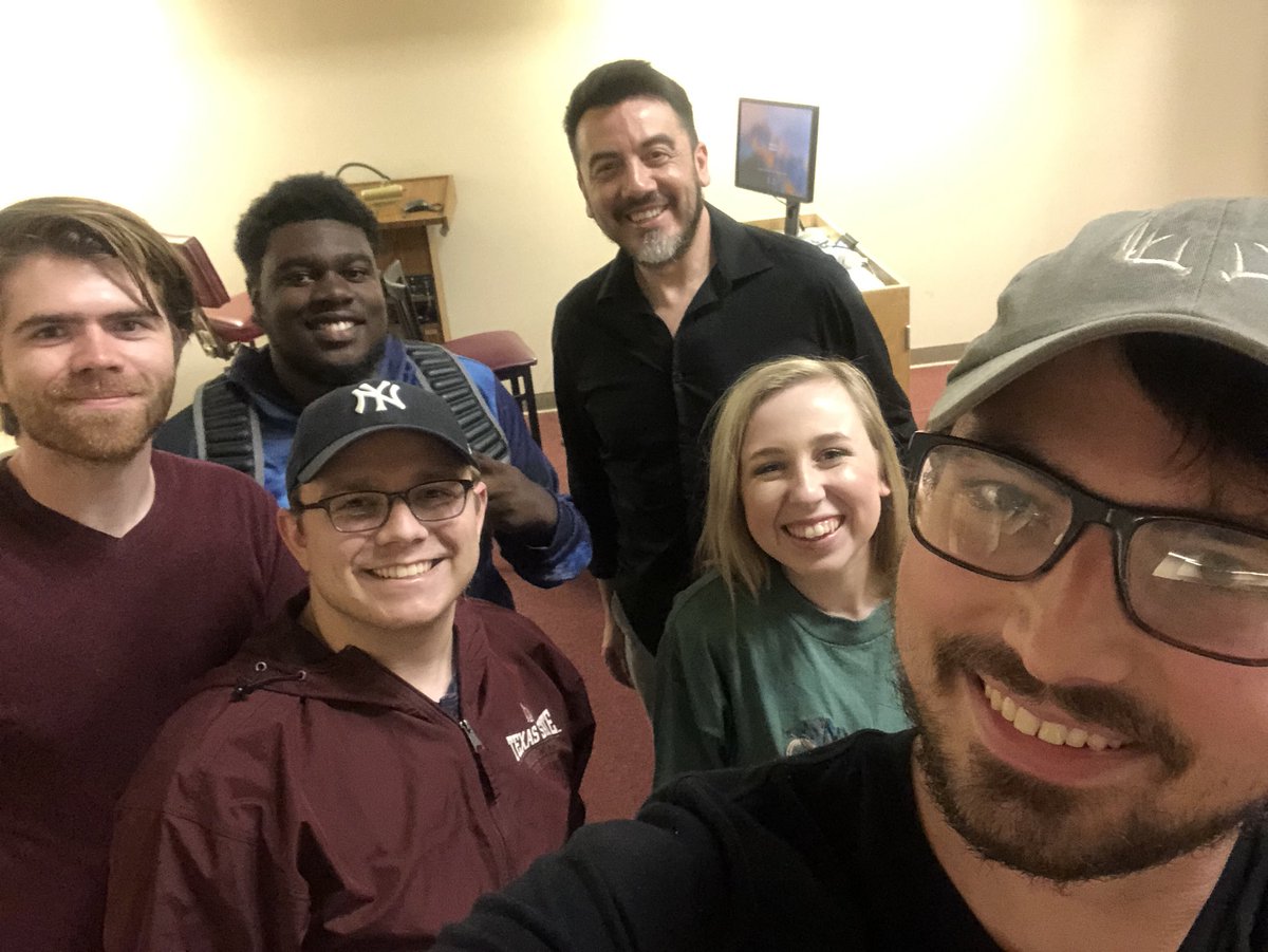 Our last meeting for the semester was one for the books! Special thanks to <a href="/PodrickATX/">Patrick Salazar</a> for your wonderful insight and advice! #BroadcastSociety #Roosterteeth <a href="/sjmctxst/">TXST Journalism and Mass Communication</a> 😸👏🏼