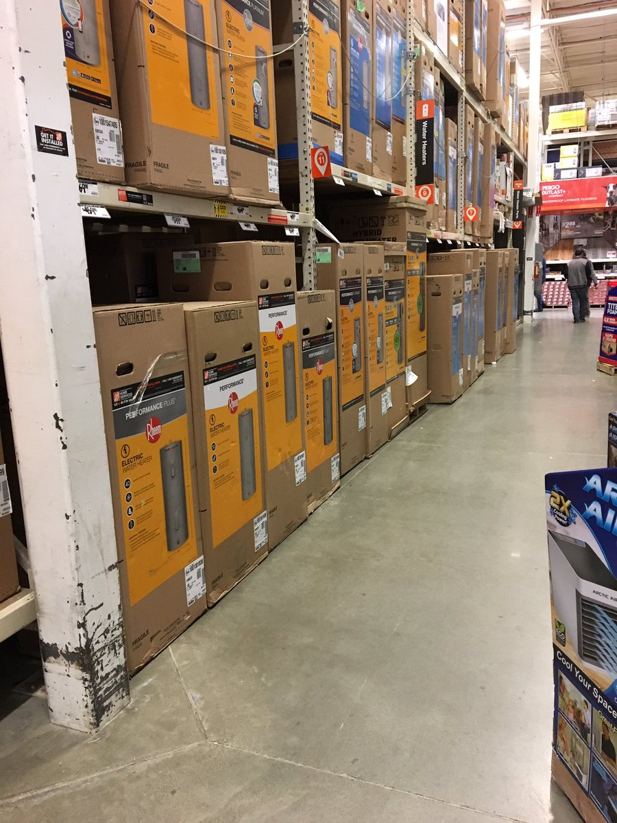 mosesunionD19's tweet image. Thank you to Tho our D26 DS and our freight team for keeping is instock! Check out this beautiful wall of water heaters! #BellYeah #weinstall #instock123