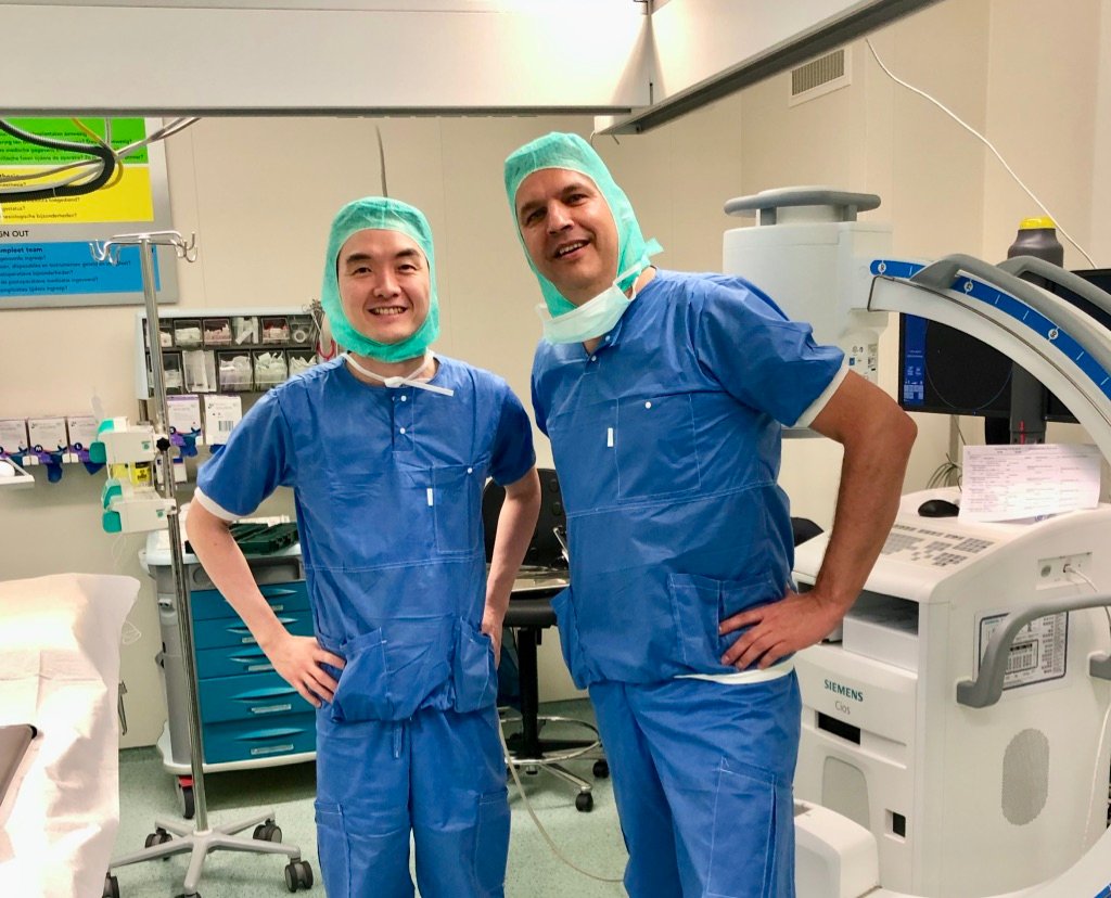 KneeExpertSG's tweet photo. Dr Bertrand Sonnery-Cottet (Orthopedic Center Santy, Lyon France)

Dr Steven Claes (AZ Herentals, Belgium)

Dr Toon Claes (AZ Herentals, Belgium)

Dr Ronald van Heerwaarden (Clinic ViaSana, Netherlands) https://t.co/MbKjd0yEju