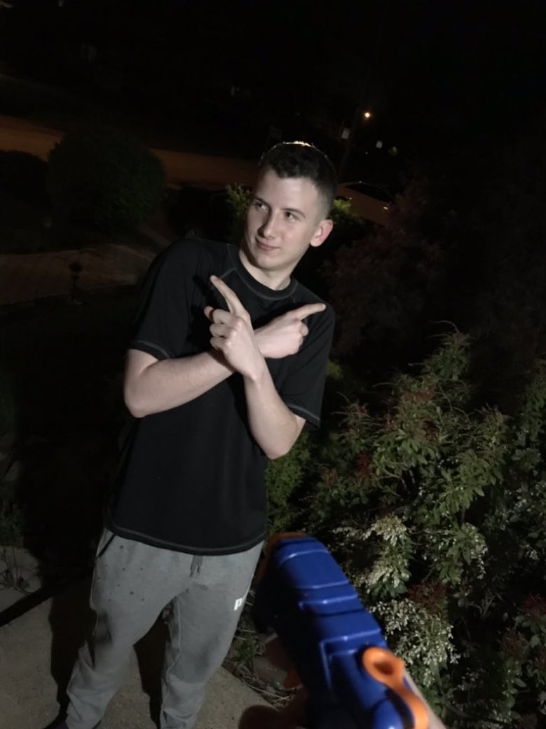 PHSassassin2k19's tweet photo. Parker and Andrew are the 4th team that will be entering round 4👊🏻💥 Matt and Cody are Eliminated ❌ https://t.co/xPVLdpgMz2