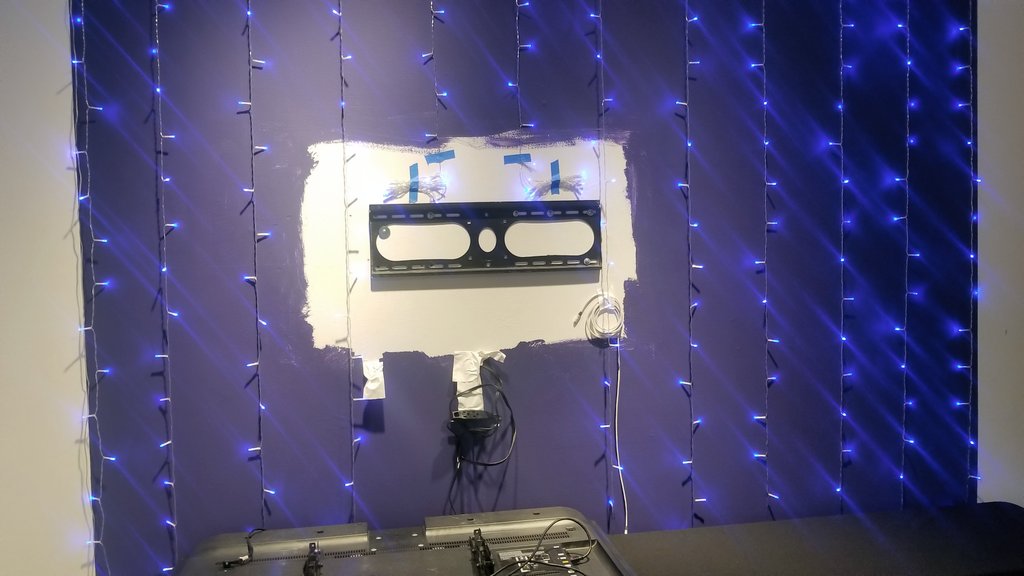 VisualizerDevs's tweet image. Got the lights up, preparing for our senior show! Only a few days away, come check out our game Visualizer #champlaincollege #seniorshow #indiegame #IndieGameDev #Videogame #videogames #FPS #rythymgames #champlain