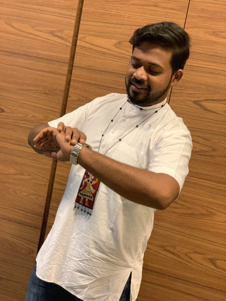 dev_rajah's tweet photo. It’s not only your heart,but also your intention should be WHITE #dr #dev #devrajah #naanrajah #drootd #white #statementneckpiece #picturecourtesy @iam_skm_ 🙏🏻 https://t.co/eqti6358Yr