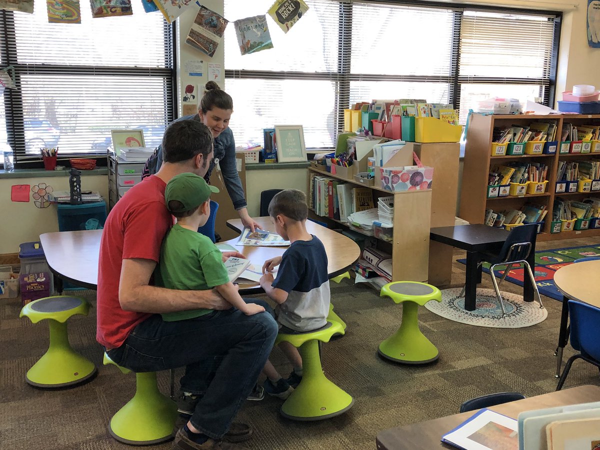 CSolberg2's tweet photo. Showcase of Learning at #HawLAB tonight! Stop 1: The Classroom https://t.co/93GP0R8DGL
