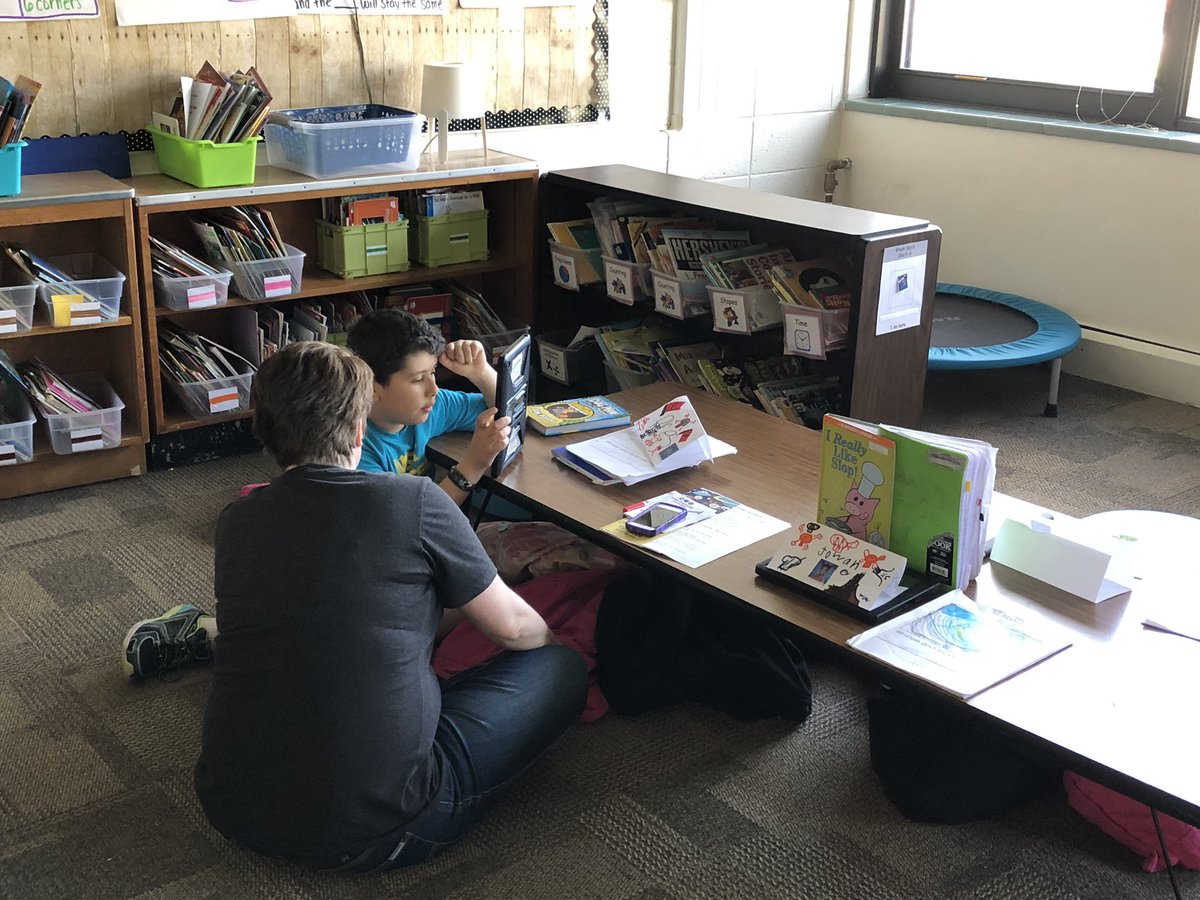 CSolberg2's tweet photo. Showcase of Learning at #HawLAB tonight! Stop 1: The Classroom https://t.co/93GP0R8DGL