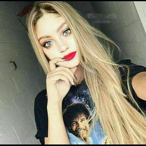 vanitysevilla's tweet photo. Se acuerdan de esta foto Bomba de la Señorita @karolsevilla amo como le queda el rubio igual el.morocho le queda bien https://t.co/xRdlOHwMZ8