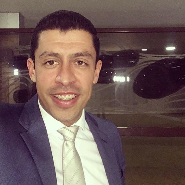 DrThiagoPereira's tweet photo. Aqui a noite está apenas começando ... CCJ pegando fogo 🔥
#job #work #consultoriapolítica #assessoria #marketing #legislativo  #planodemkt #planejamento #voto #estratégia #eleição #eleições #eleição2020 #marketingpolítico #marketingdigital #abcop #consultor #strategy #política https://t.co/yYkAbC3uyy