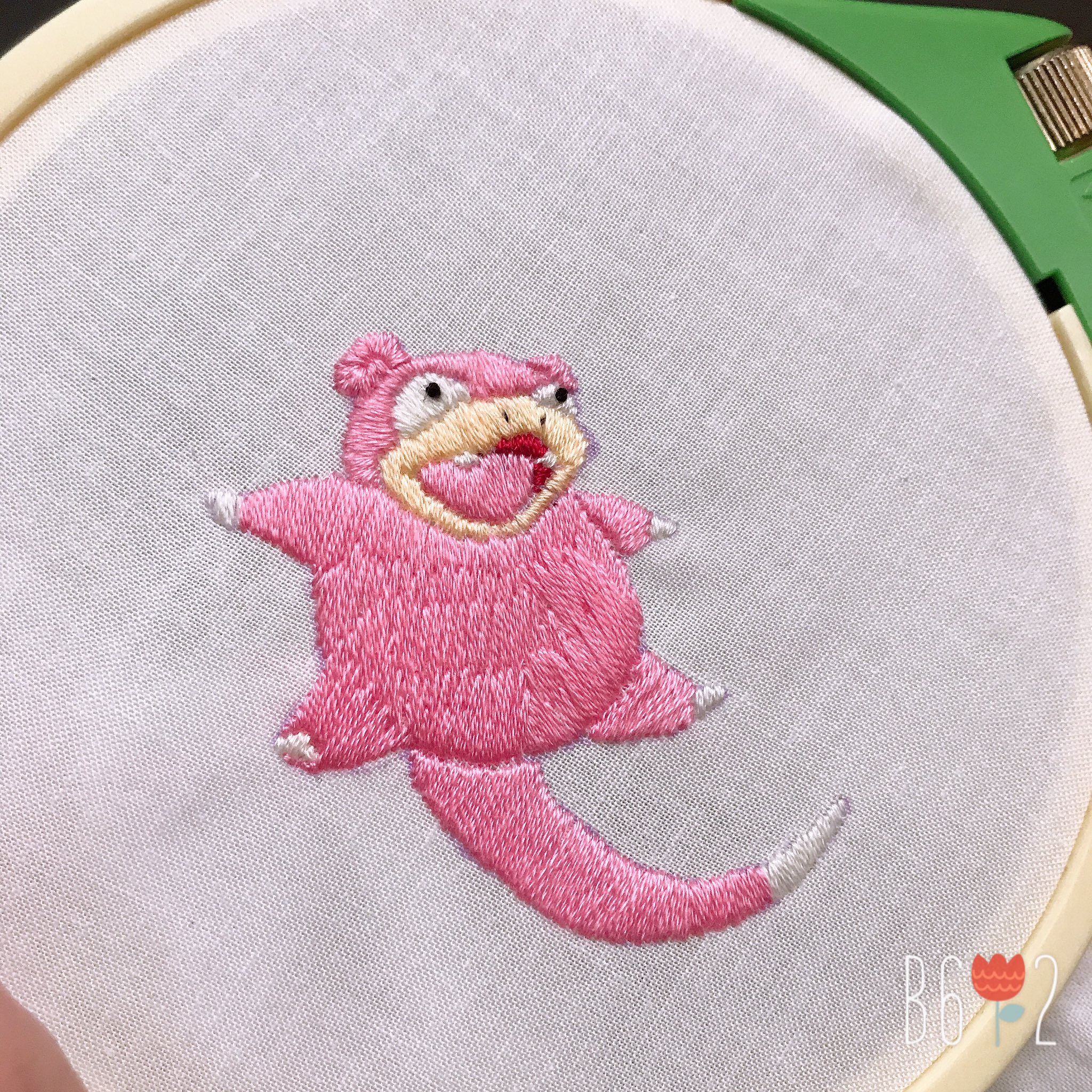 飼い主 ヤドンの刺繍できた ちょっと失敗したけどほぼ初めてのわりにはまぁまぁだと思いたい ヤドン ポケモンハンドメイド部 T Co Cpvhrcl6wc Twitter