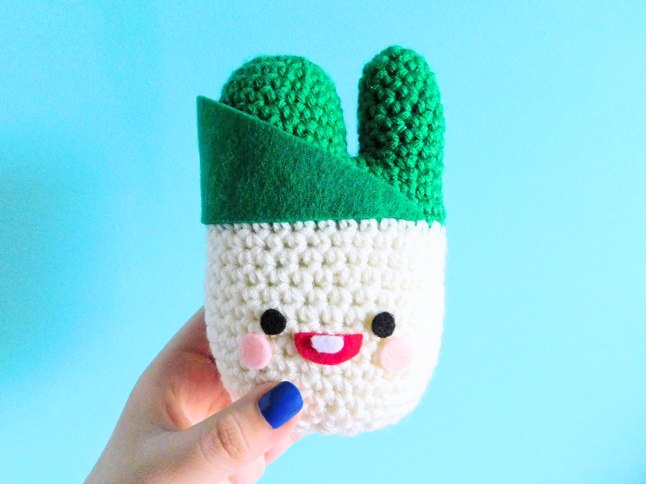 MooeyAndFriends's tweet photo. Romance is a Bonus Book Onion Plush ♥ Crochet Pattern (PATREON ONLY) - https://t.co/ApMtjhGq79 #patreon #creator #crochet https://t.co/L25FerObzR