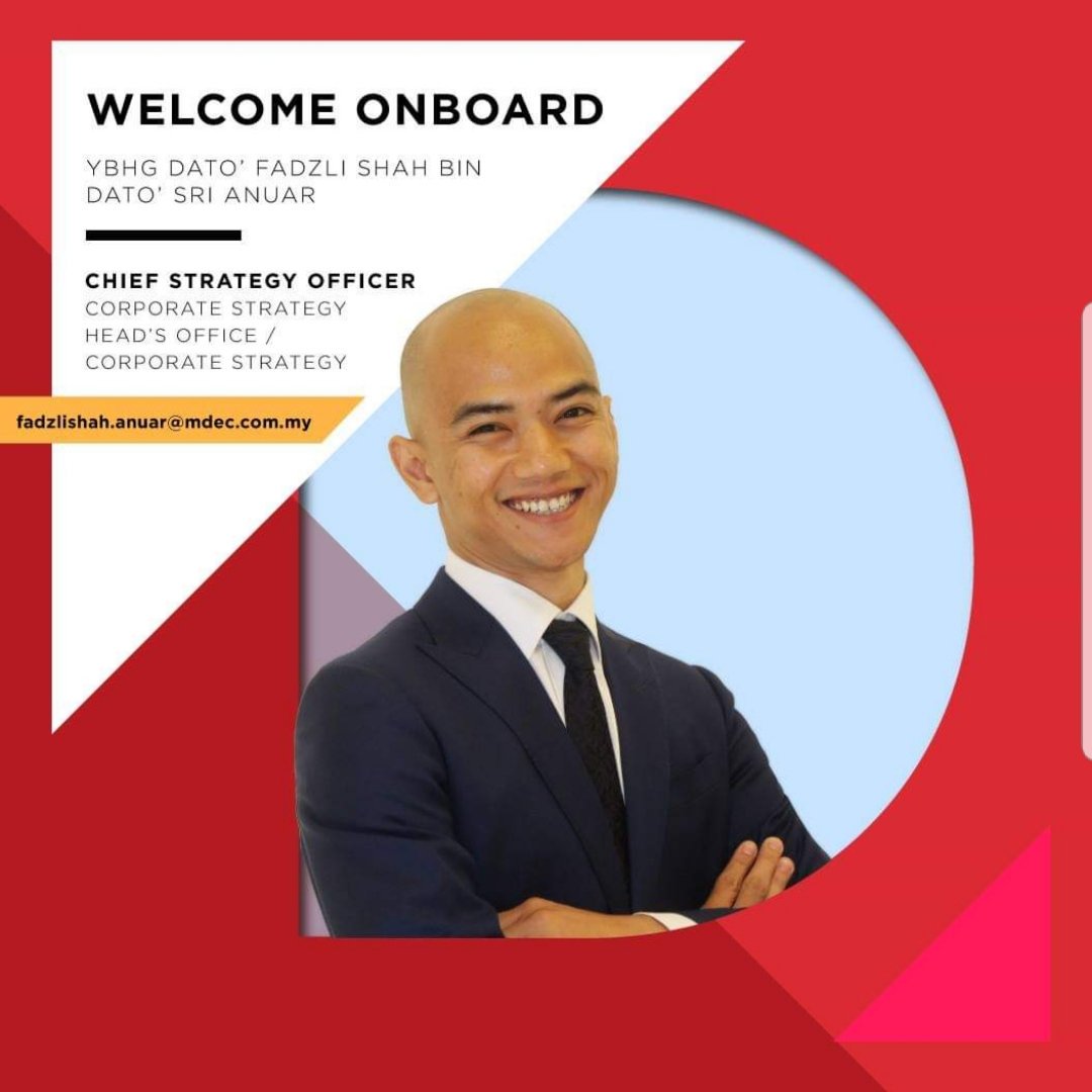 iSurinaShukri's tweet photo. Malaysia -- please help me welcome the latest addition to the @mymdec team! So excited to have you onboard on the #DigitalEconomy #executionteam. Let's get to work! #LetsBuildTogether https://t.co/PHiWkvpYFq https://t.co/A5n7j9tXD1