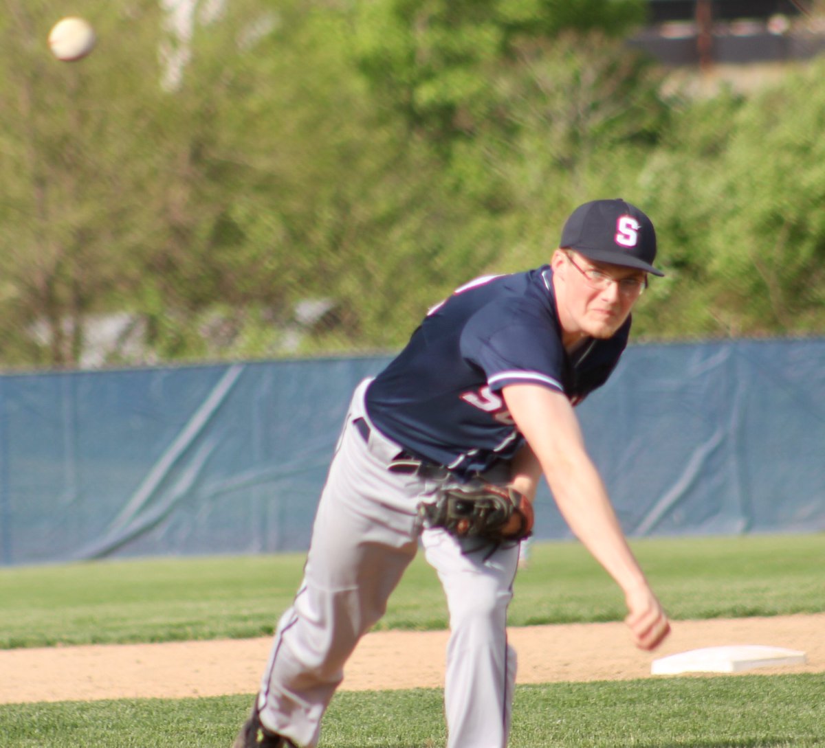 DepthChartWC's tweet image. Now on Depth Chart website (depthchartwc.com): "Gamer Award" from Parkersburg South-Parkersburg high school baseball game goes to South senior Chase Dunbar

“Gamer Award” excerpts appear on the website in their entirety and do not require a subscription