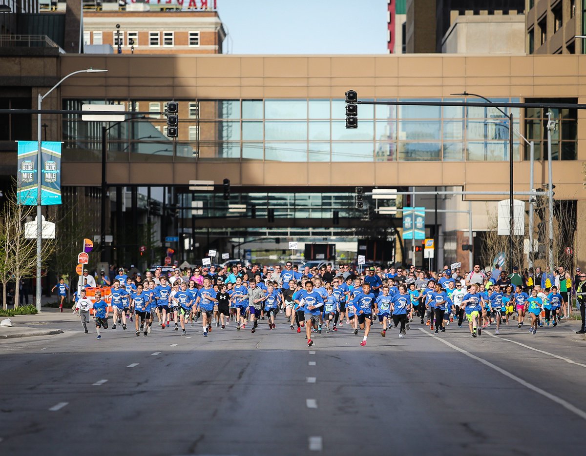 IowaKidstrong's tweet photo. #GBMTEN #KidStriders @WellmarkBCBS  @DrakeRelays https://t.co/AgjoAslxx2