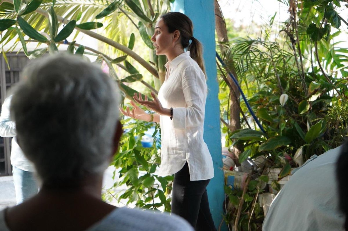 tyaraschleske's tweet photo. #Cancún nos necesita a todos. Muchas gracias vecinos de la #Reg240 y #Reg239 por su apoyo, sigamos haciendo equipo por nuestra ciudad y por #QuintanaRoo, juntos logramos más. #NuevasReglas #D4 #Morena #Verde 🍀 https://t.co/XIsQ0sUcN7