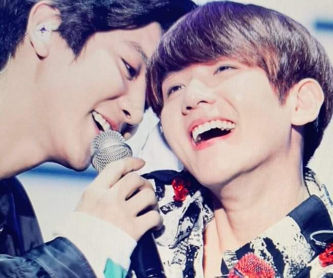 EXOLFOR12384555's tweet photo. RT Y REPLY 

CHANBAEK O SEBAEK

#BBMAsTopSocial EXO @weareoneEXO https://t.co/VheVi0IZhs