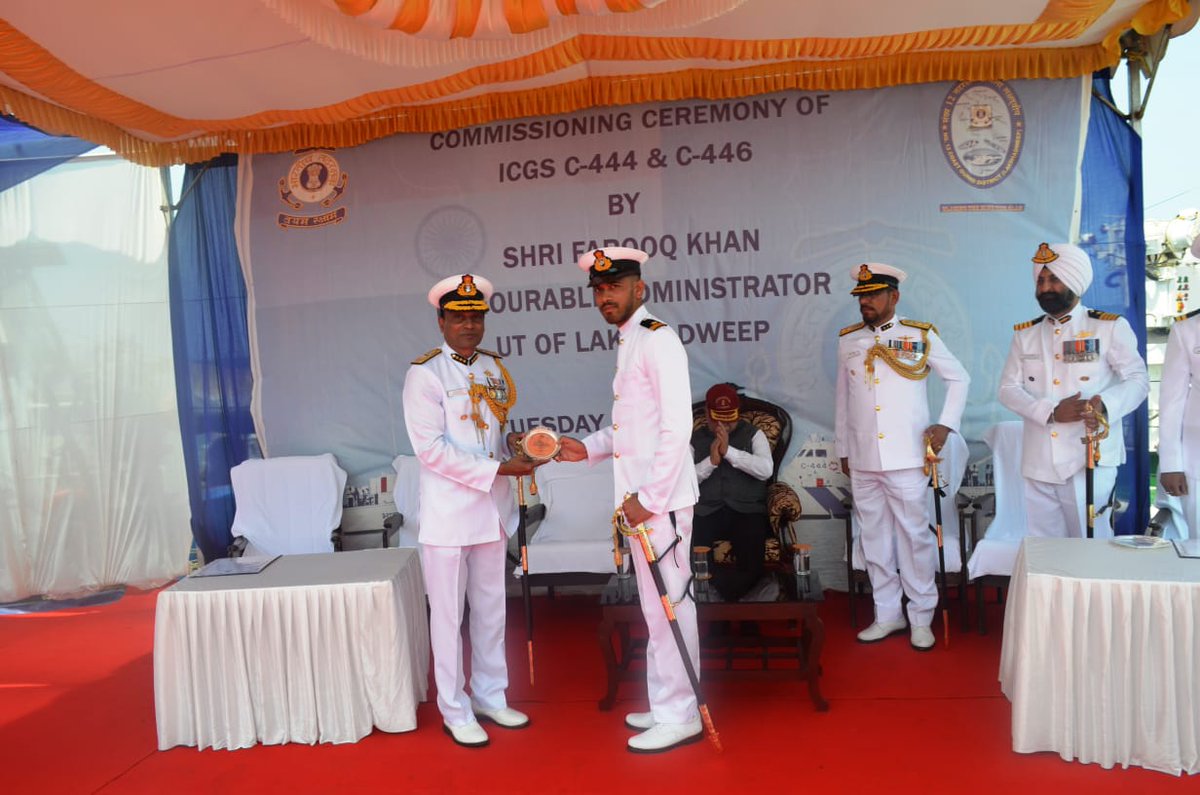 IndiaCoastGuard's tweet photo. @IndiaCoastGuard Commissioned #InterceptorBoats C-444 &amp; C-446 at #Kavaratti on 23rd April 19. Hon'ble Administrator UT of #Lakshadweep Shri Farooq Khan commissioned the ships in presence of Commander #WesternSeaBoard,#COMCG(W) &amp; other distinguished guest from state &amp; central govt https://t.co/0PCUTx8xog