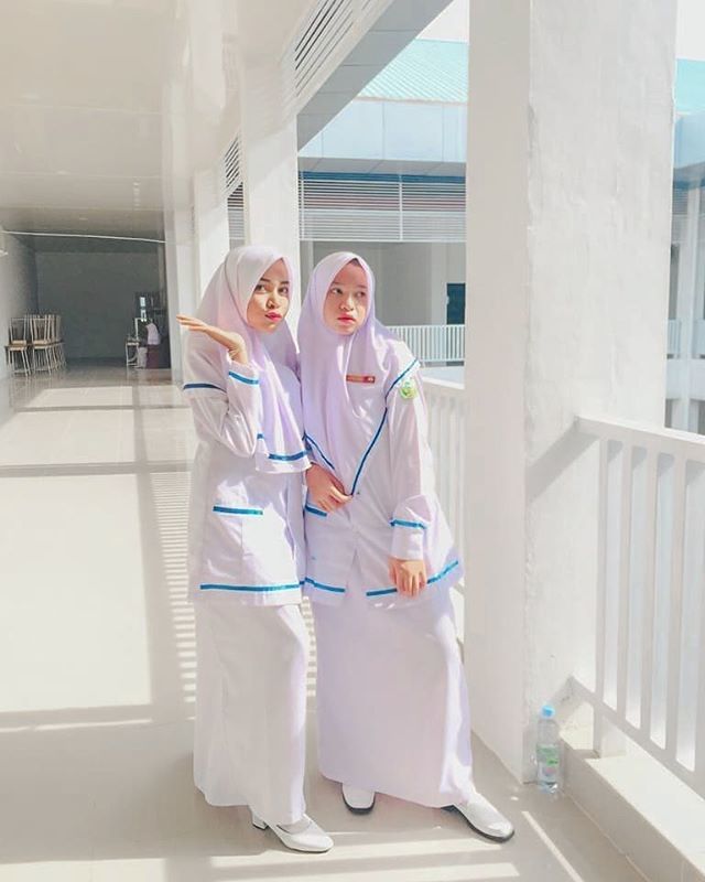 .
#Repost @ayieasrida14
• • •
Yuk sini gabung 😅
.
.
Partner 🔥
@polritni_tenagamedishits
.
@tenaga_medis_idaman

#bidanperawatrepost
#bidan #perawat
#bidanperawatcantik bit.ly/2USzYnz