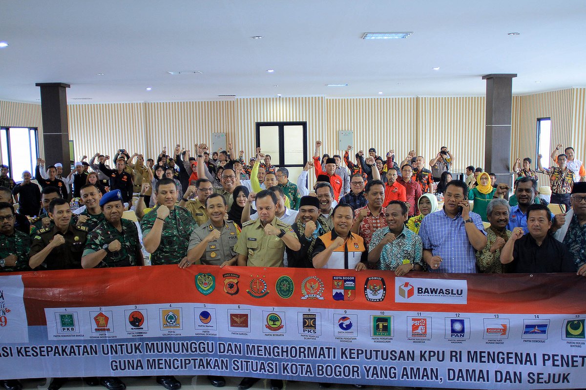 #Pemkot Bima Apresiasi Pemilu 2019 Berlangsung Damai is.gd/qWRf2h

#PemkotBogor #WeLoveBogor #BogohKaBogor