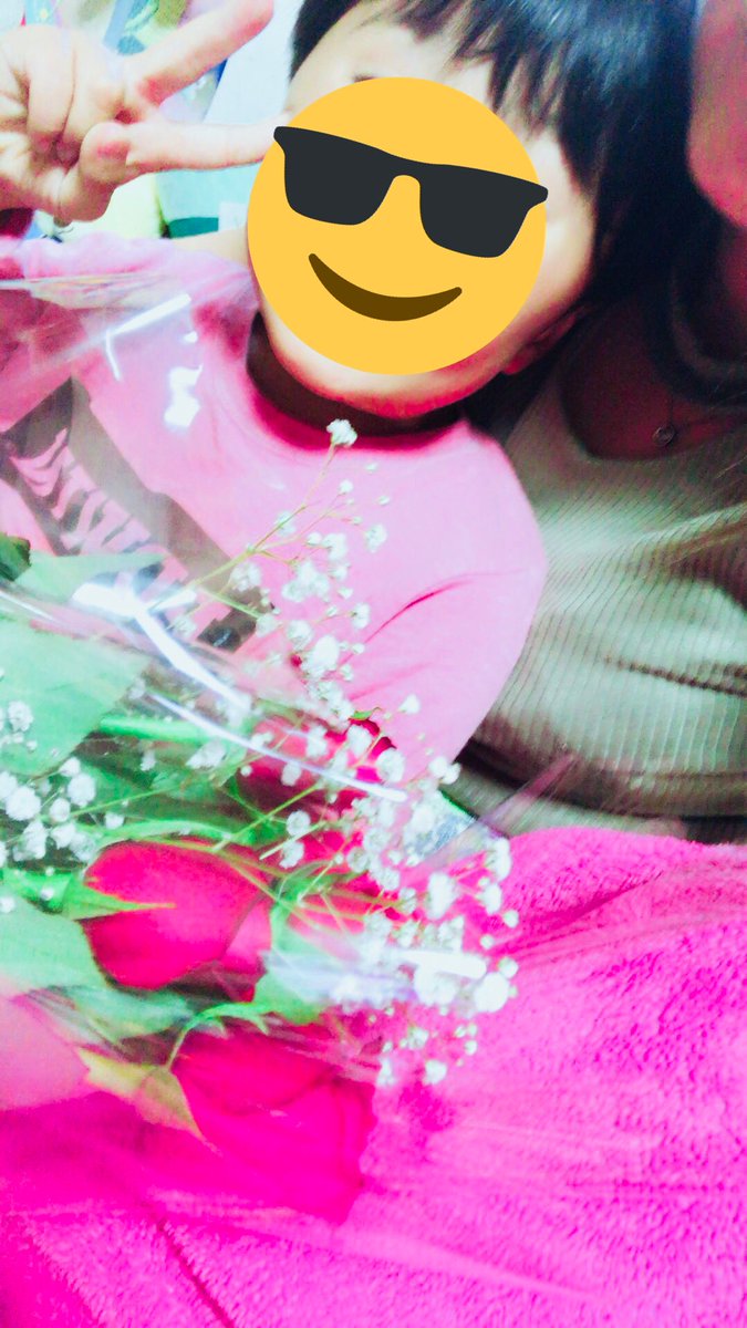 Ray_935LOVE's tweet photo. 明日は誕生日なのに健康診断…w

ちびさんに明日いないでしょ、どうぞって渡された❤️
妹に聞いたら、ちび自分で選んでくれたらしい🥴

いくつになっても嬉しいわー💞 https://t.co/TdNv2TeoTH