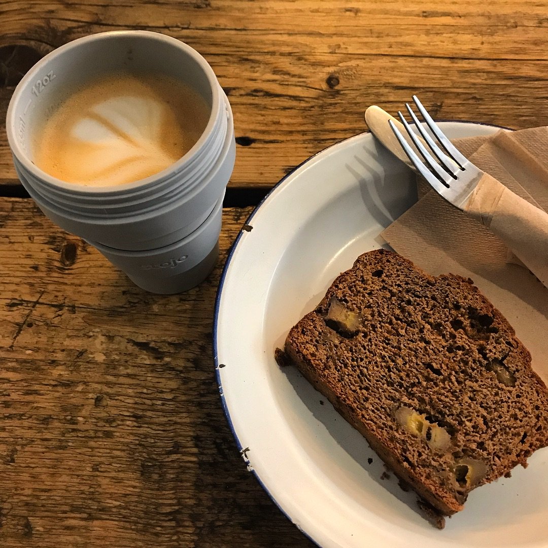 Coffee and cake for breakfast! ☕️🍰👌✨
📸 by @rosieanne91 🙌