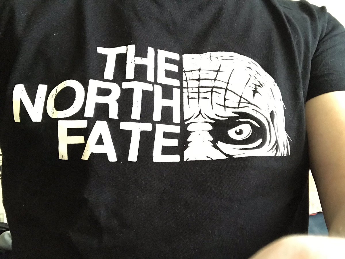 SbastienDucrot1's tweet photo. Je crois que c’est l’occasion ou jamais de remettre ce t-shirt à la vue des collègues, exemple parfait des exclus rigolotes de la #jdgbox #GOT #GOTS8 #thenorthface #thenorthremembers https://t.co/VyIbpnE2Ls