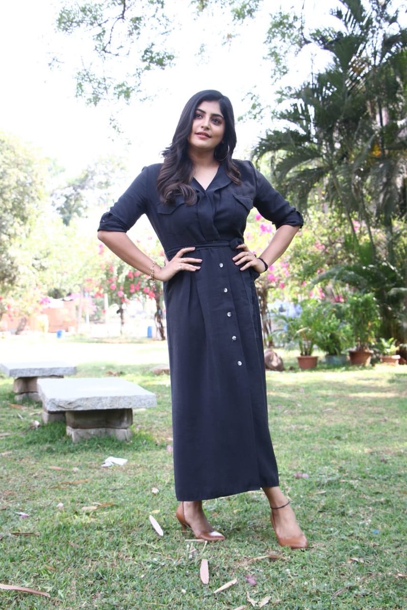 మోహన్ మంజిమా లేటెస్ట్ ఫొటోస్
ntvtelugu.com/gallery-images…
#Mohanmanjima #Actress #Kollywood #DevarattamPressMeet