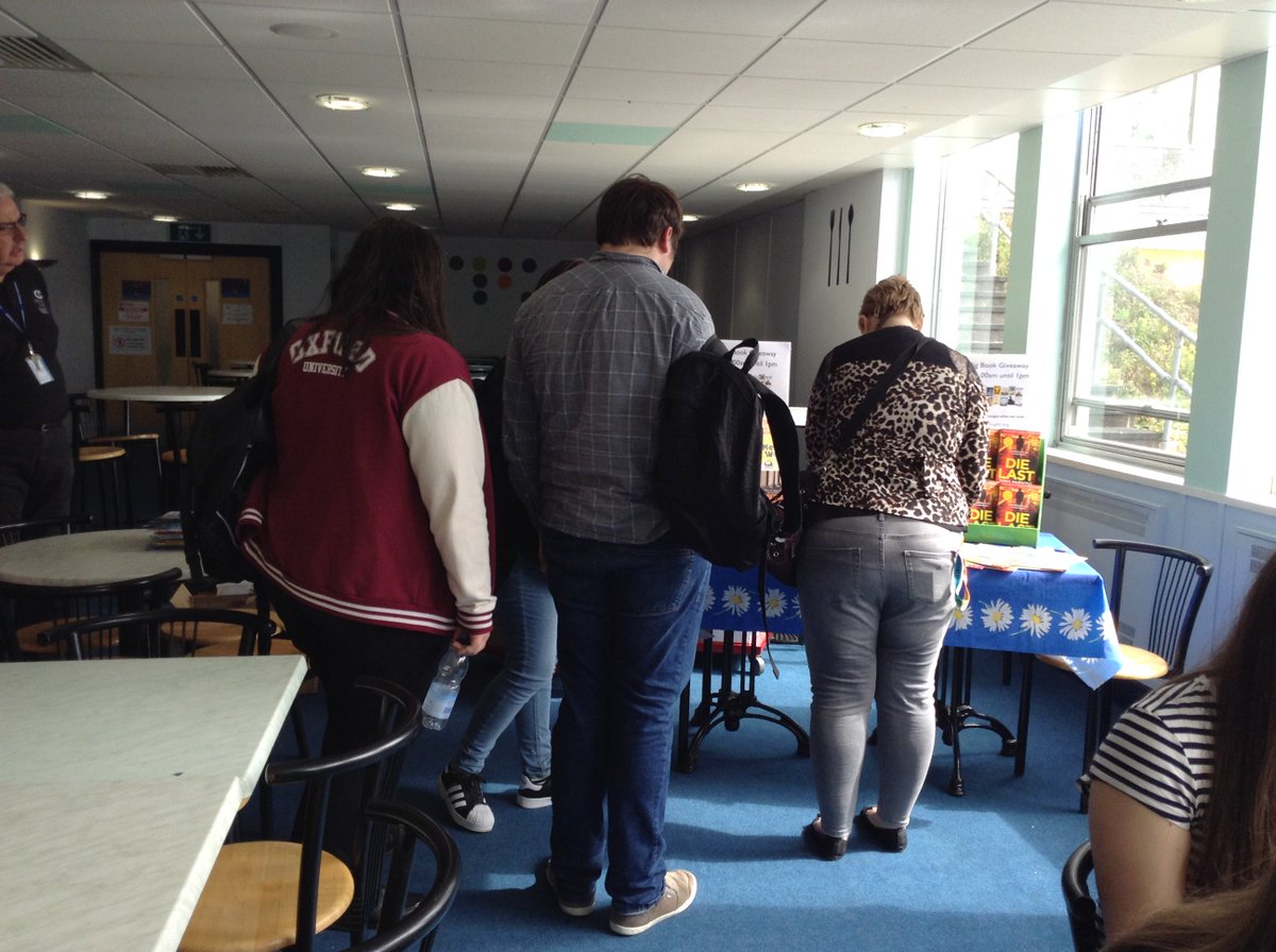 CCStALCs's tweet photo. Lots of interest in #BigBookGiveaway #StAustell #WBN19 #WorldBookNight @WorldBookNight @CornwallCollege Thanks to all our donors including @penguinrandom @TonyParsonsUK @readingagency https://t.co/dT7MpRmVIL