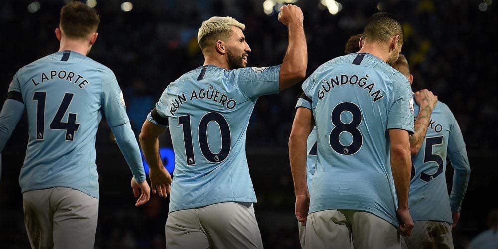 🗣 #Unibet15k

Unibet5k går tregangern = 15.000,- i potten💰

🏴󠁧󠁢󠁥󠁮󠁧󠁿 #PremierLeague
🏟 Man United v Man City
🕐 21:00

Det vi vil ha:
1️⃣ HUB (utfall pause)
2️⃣ HUB (utfall fulltid)
3️⃣ Målscorer
4️⃣ Antall kort
5️⃣ Retweet + følg

Lykke til👊