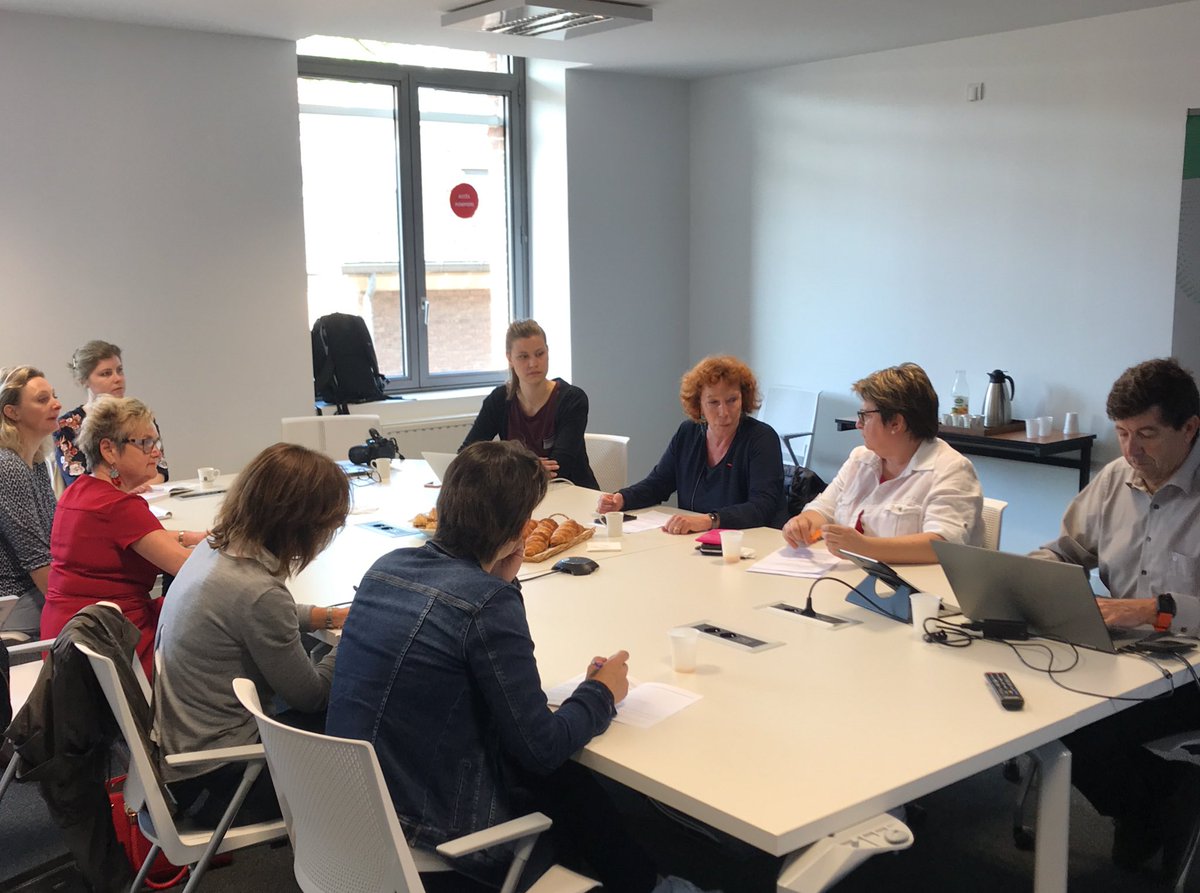 Amiens_LeBloc's tweet photo. Présentation aujourd’hui de notre adhérent @WINTUALcontact                  👥Aux différentes structures : @epissos @AmiensMetropole EHPAD. 🖥 Start up spécialisée dans les fenêtres innovantes pour améliorer le bien être des patients👩‍⚕️ https://t.co/ts7vsacJ6a