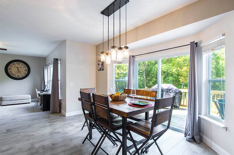 💡LED lighting is not only cost-efficient but it emits less heat and is a more environmentally friendly option. We spoke to <a href="/lightingsstore/">Lighting Superstore</a> about how to incorporate statement lighting into your home for maximum impact. Read the feature at:  utopiamag.co.uk/statement-ligh…