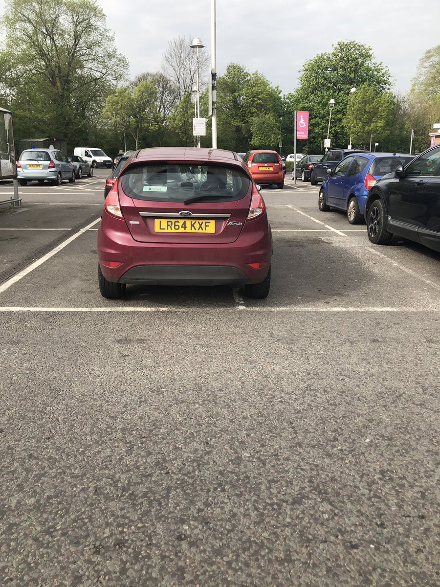 Someone from Berkhamsted sticking out like a sore thumb over the border in Tring. #berkhamstedparking