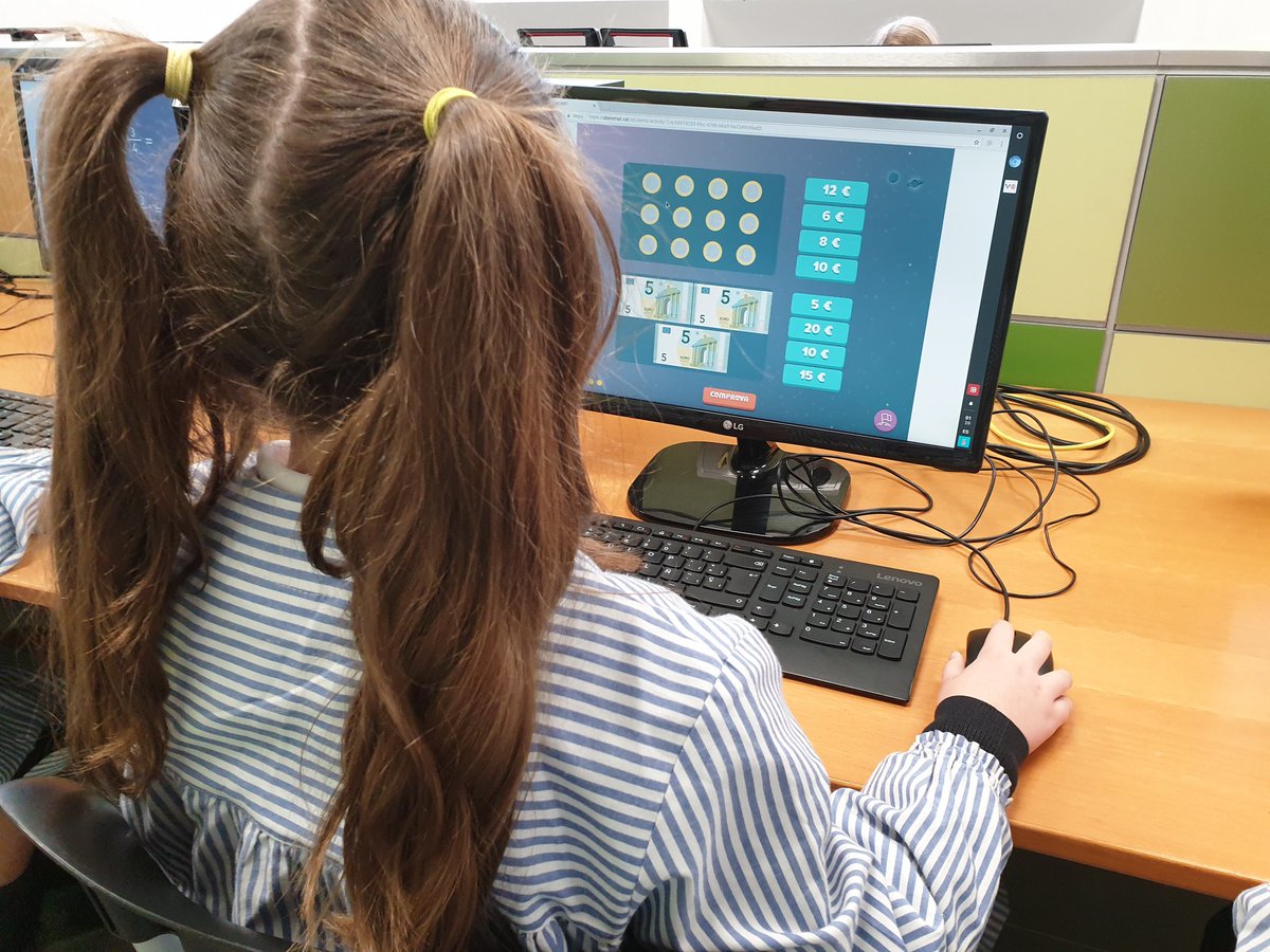 escolaloreig's tweet photo. Avui els astronautes hem fet una sessió de #ciberemat Ens encanta! Gràcies @tekmaneducation #4t #primària #somoreig #Pallejà https://t.co/hv5LuPCZgM