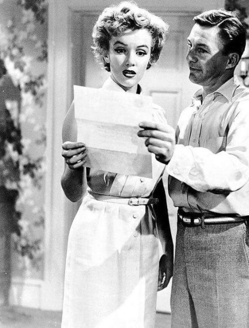 Marilyn Monroe with David Wayne in As Young As You Feel, 1951. Pic as poster: amzn.to/1VeW1ua