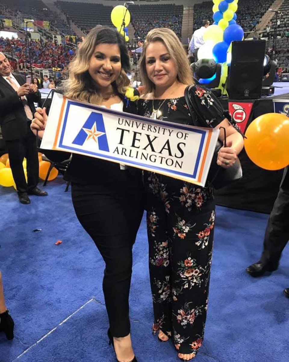 AleksaHernande3's tweet photo. “Only 70% of Latinos are expected to graduate high school and 50% are to enroll and go through college” 🤷🏽♀️ would you look at that baby 👀. #utabound #futuremaverick 🧡💙 https://t.co/dlyqFlFyPO